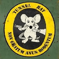 TUNR emblem